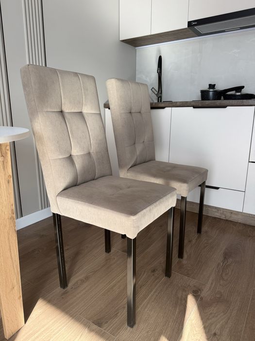 Продам новые стуля, лишние