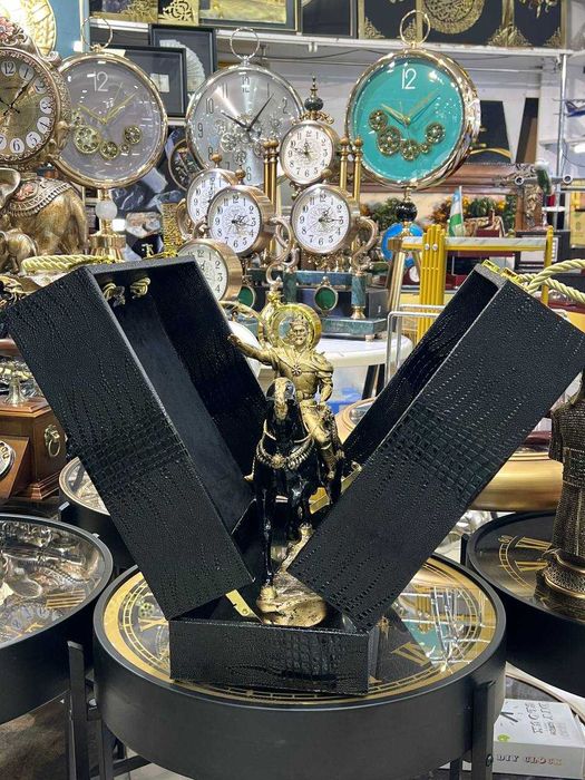 Сувенир, Стаэтуетка Амир Тимур из бронза лотона СЕРЬЁЗНО падрок Боссы