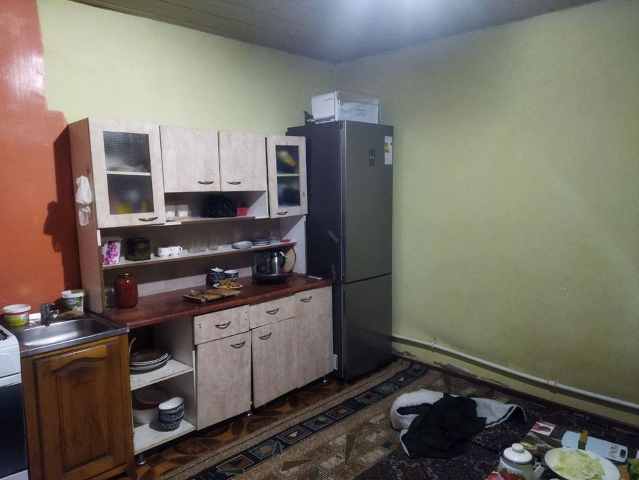 Sroshna uy sotiladi 1 sotix 33000$