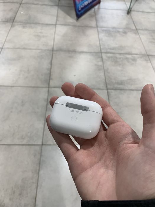 продам аирподс про срочно