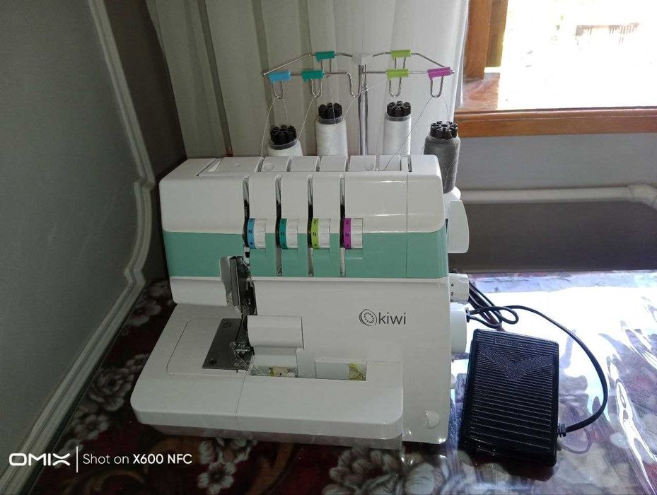 Продается оверлок