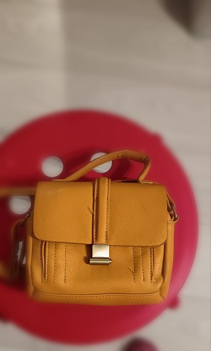 Сумка жёлтая кросс боди