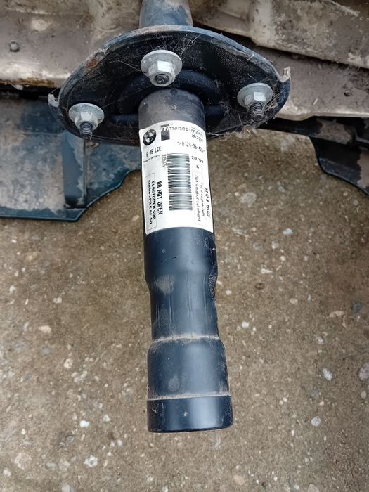 Vând bara spate bmw e 46