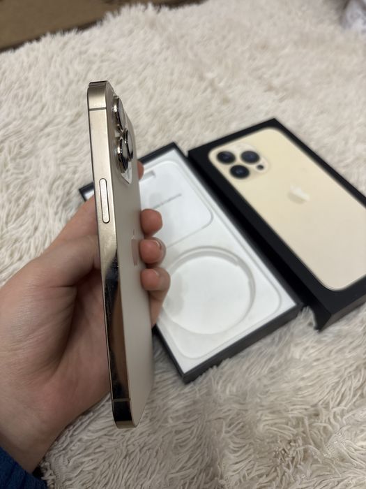 Продам айфон 13 про