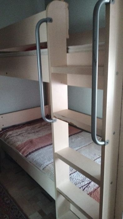 Продам не дорого шкафы