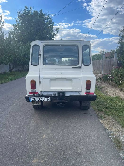 Vand ARO 243 Autoutilitare