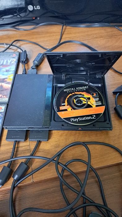 Продам Sony Playstation 2