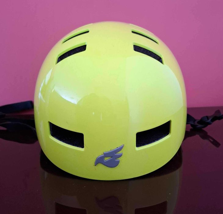 Каска Bluegrass Superbold Lime Matt М