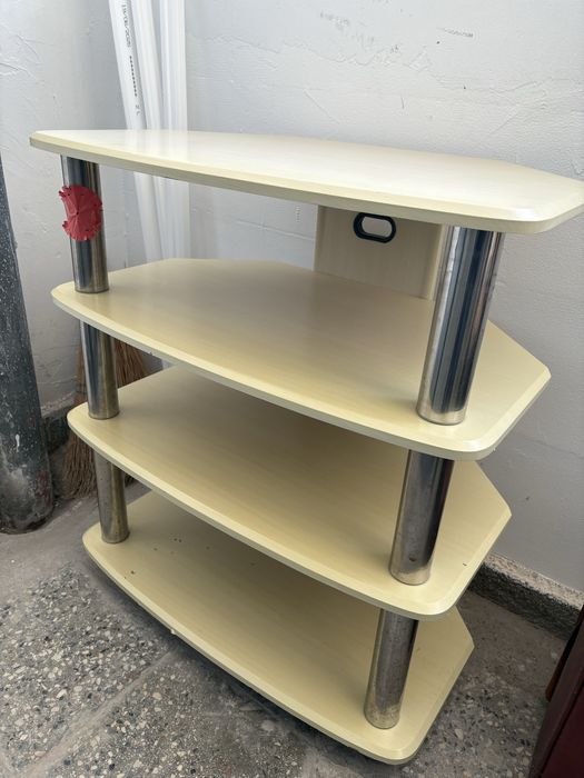 ТВ маса за телевизор