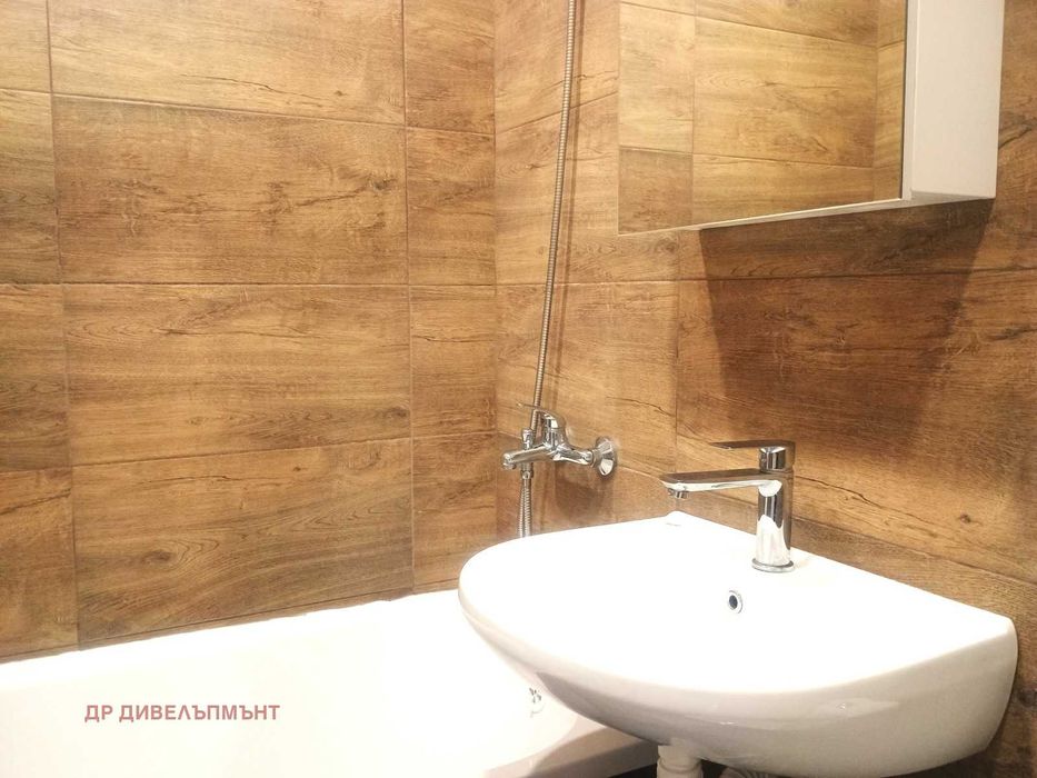 Дава се под наем Двустаен апартамент в София, Банишора - 52 кв.м за 561 € - Снимка #9