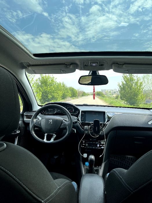 PEUGEOT 208 2013 — imagine 4