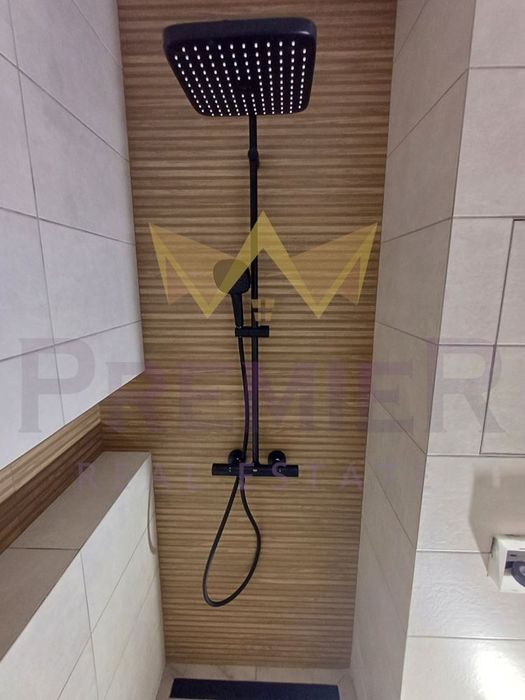 Продава се Тристаен апартамент в Варна, Левски - 108 кв.м за 2436 €/кв.м - Снимка #5