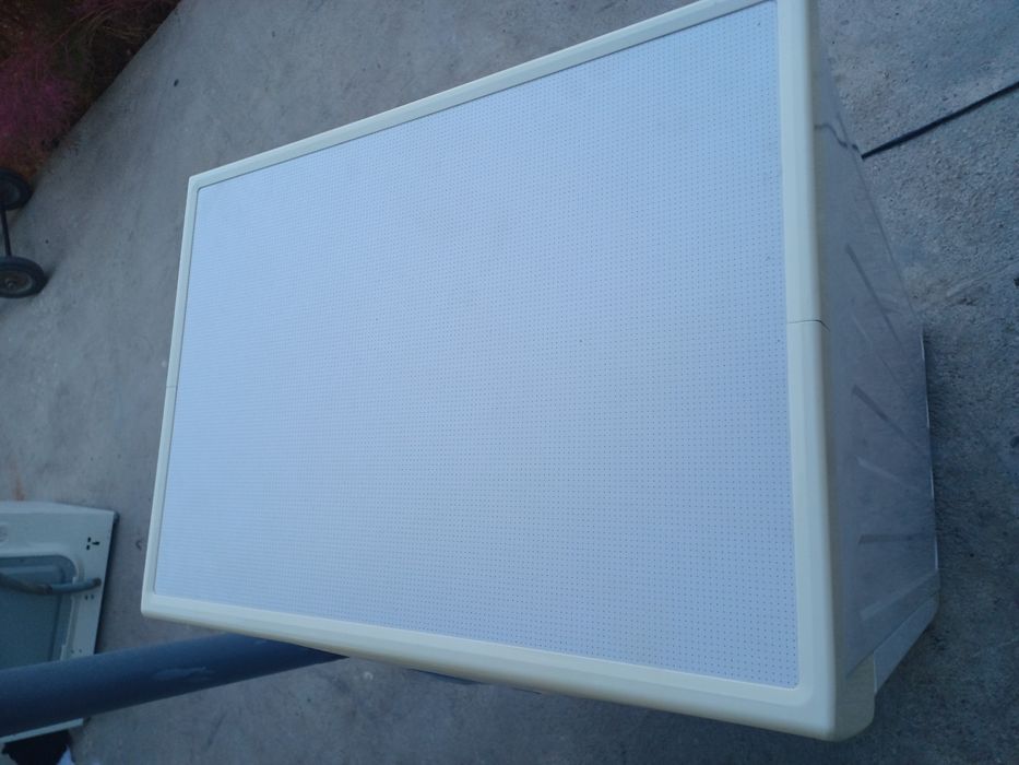 Стиралька LG в отличном состояние загрузка 8кг всё заводской