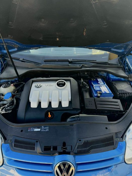 Golf 5 1.9 TDI.