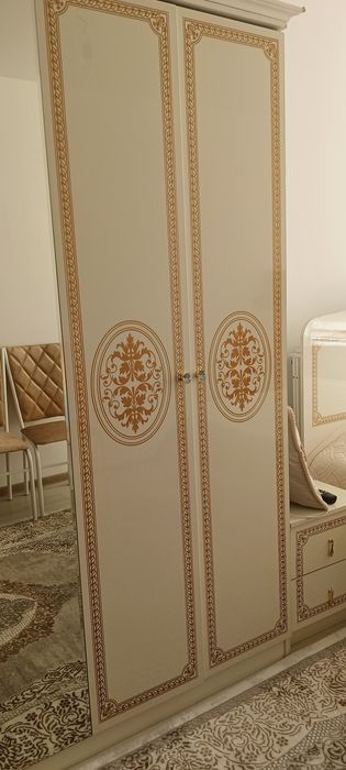 Продам шифонер вместительный