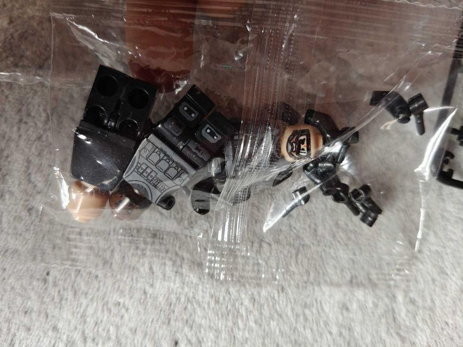 Set 10 figurine soldati tip Lego cu accesorii