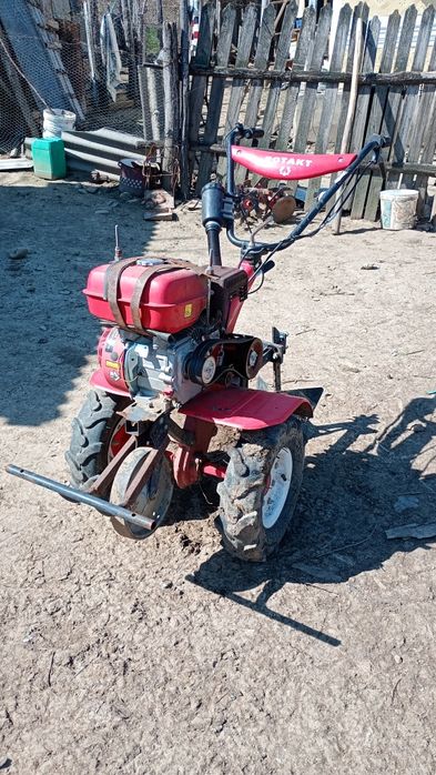Vând motocultor Rotakt