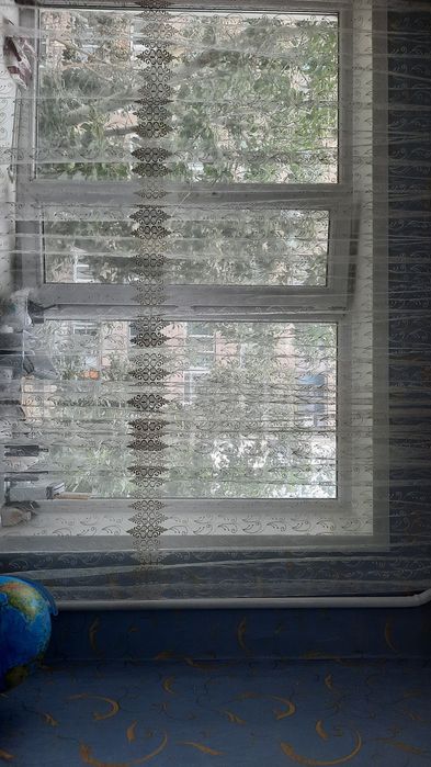 Продаю  тюль  2 штуки