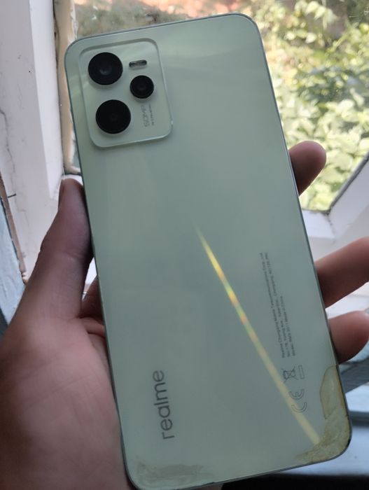 Продам телефон Realme C35