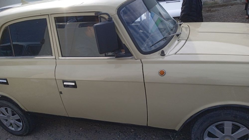 Mashinani holati yaxshi. Mator hadovoy qilingan. +998935