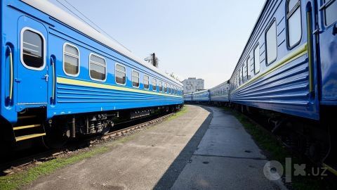 2 Вагона от поезда