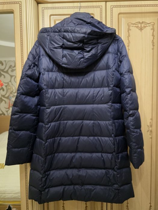 Пуховик женский Armani Exchange