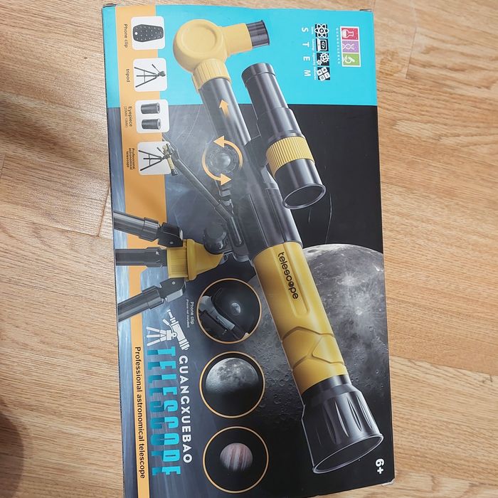 Телескоп игрушечный