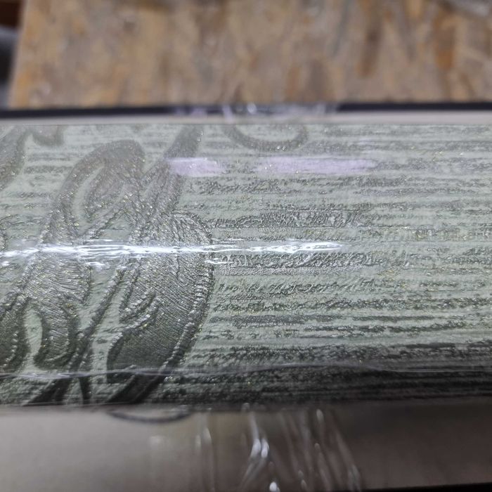 Продам обои (LeGrand, Anturage)