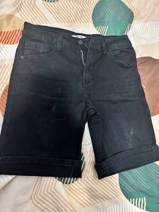 Pantaloni dama.