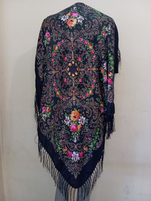 Шал в ручки стил