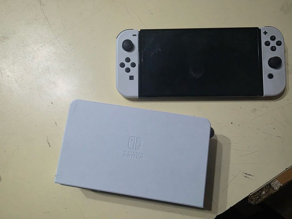 Nintendo Switch OLED предлогайте обмены