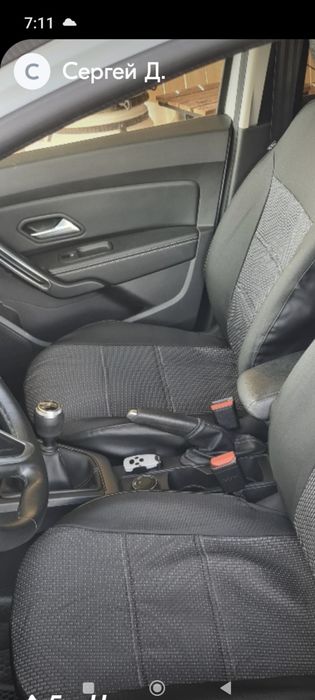 Продам чехлы на Рено Дастер.