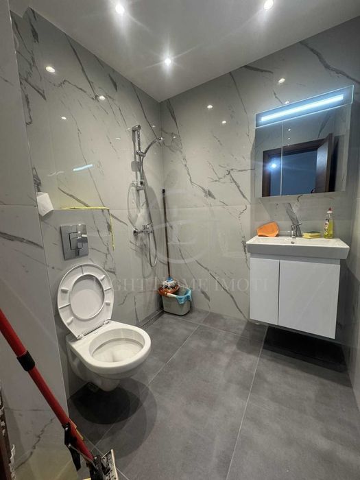 Продава се Двустаен апартамент в Пловдив, Тракия - 65 кв.м за 1800 €/кв.м - Снимка #6