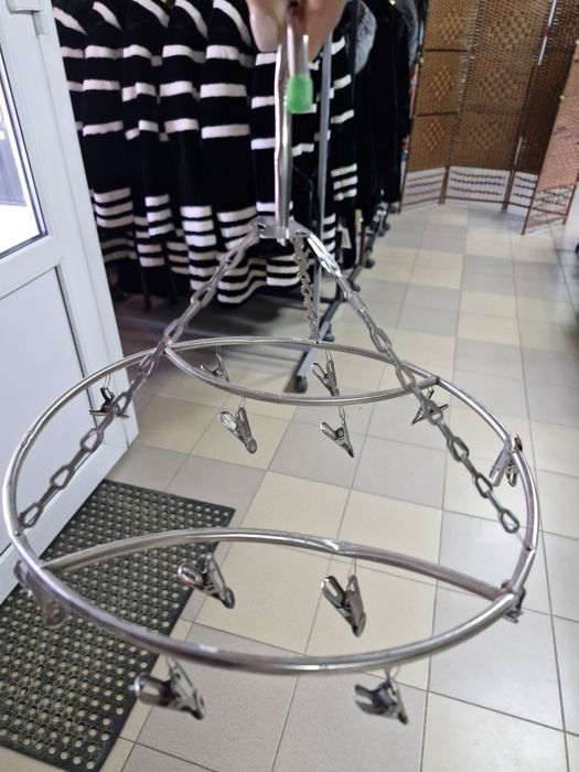 Продам плечики для одежды. Б/у в отличном состоянии .