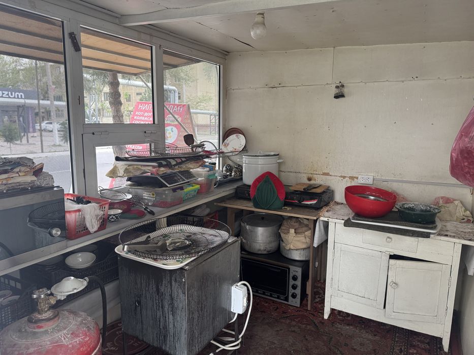 Таёр бутка сотилади