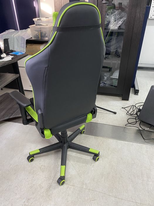 Scaun gaming/directorial/ vizitator