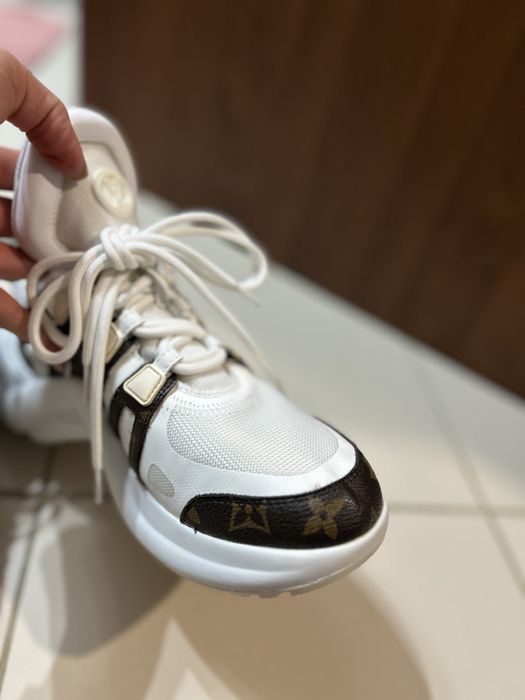 Adidasi Louis vuitton