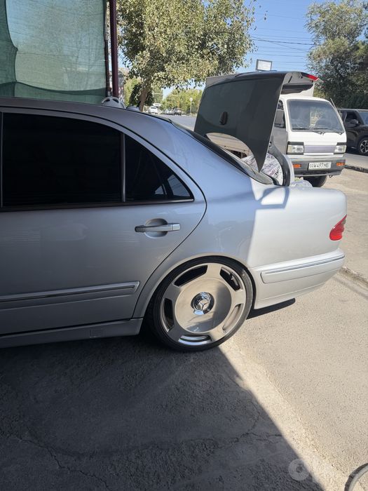 W210 avangarde 2001