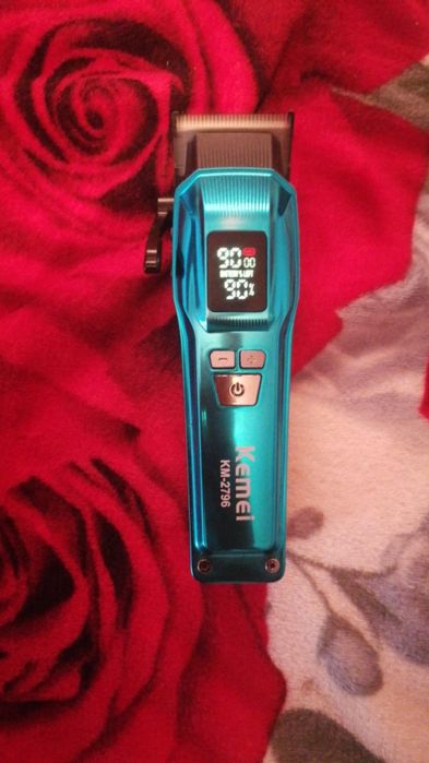 Mașina de tuns mașină de contur ,kemei km 2796. Sunt că noi , folosite