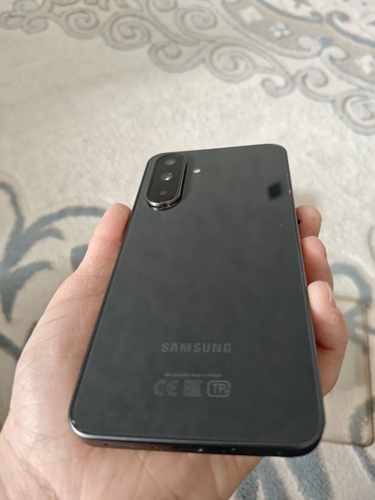 Samsung A35 телефон