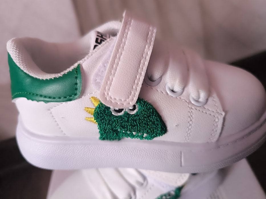 Нови маратонки за момче(24.5)