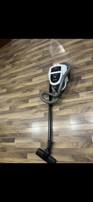 Срочно продам пылесос