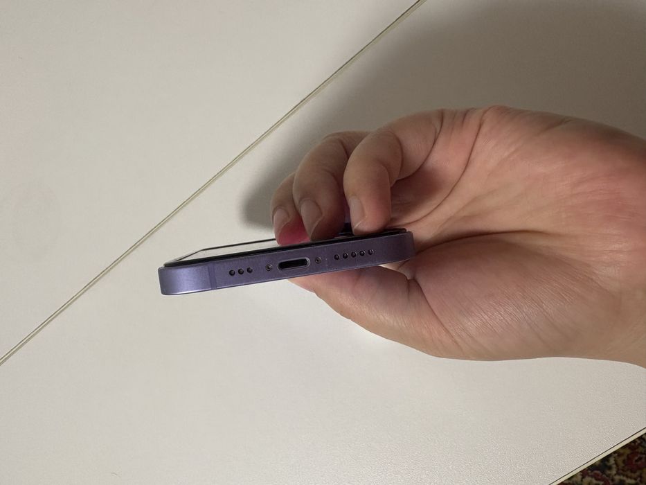 Айфон 12 . 128 гб