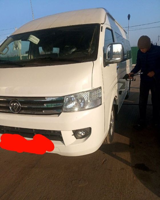 Mikroavtobus sotiladi