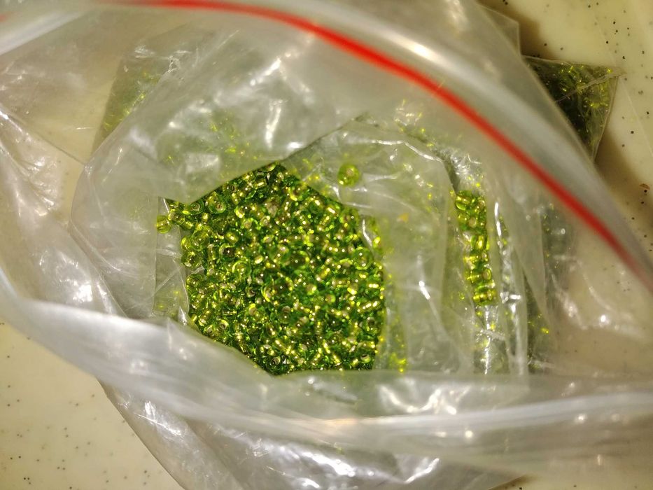 Бисер для рукоделия новый