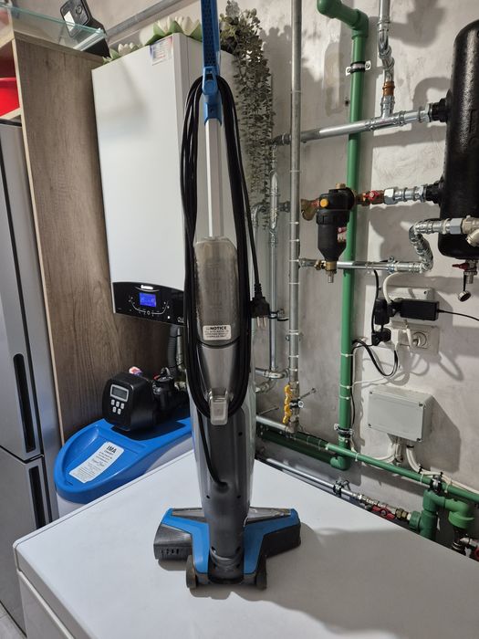 Aspirator si mop bissel