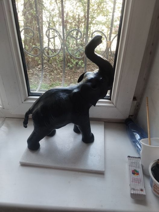 Сувениры ,слоны ,ракушки