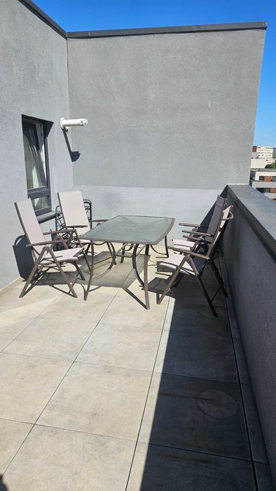 Închiriez apartament premium, penthouse cu 2 camere în Maurer Residence, parcare subterană și boxă incluse