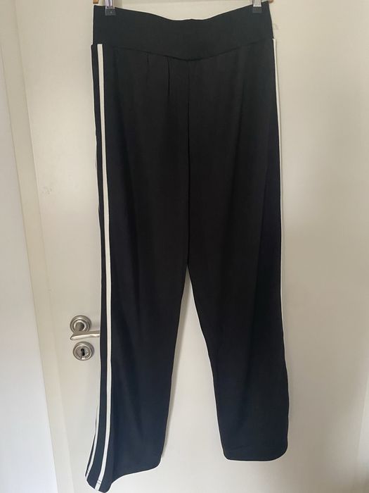 Pantaloni dama New Era