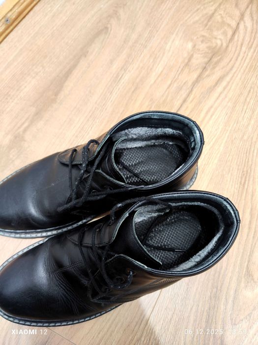 Ghete piele mărimea 41